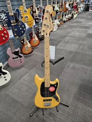 Fender -Basse Mustang PJ FSR Player  touche en rable (fini Butterscotch Blonde)